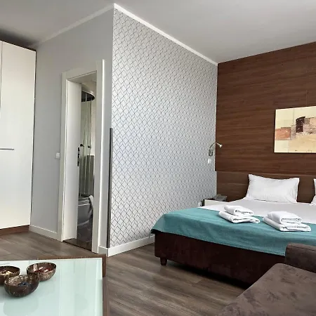 Balkan Garni Hotel 3*