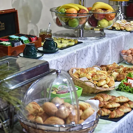 Balkan Garni Hotel 3*