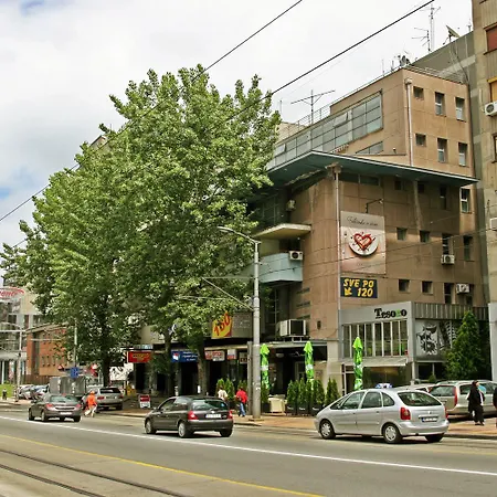 Balkan Garni Hotel 3*