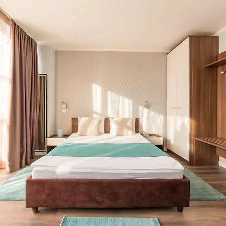 Balkan Garni Hotel