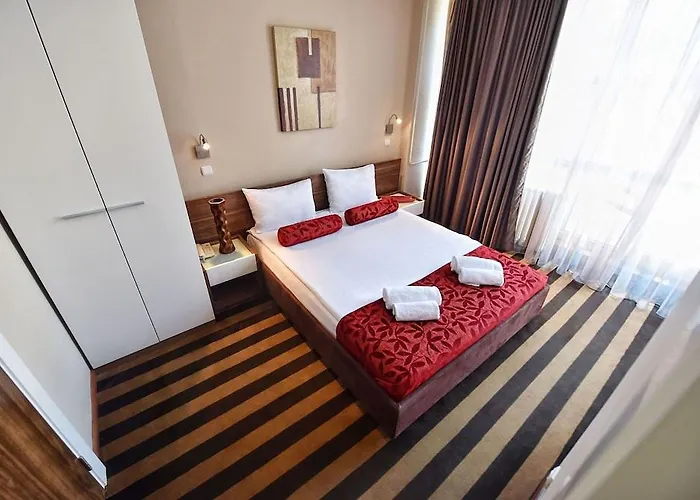 Отель Balkan Garni